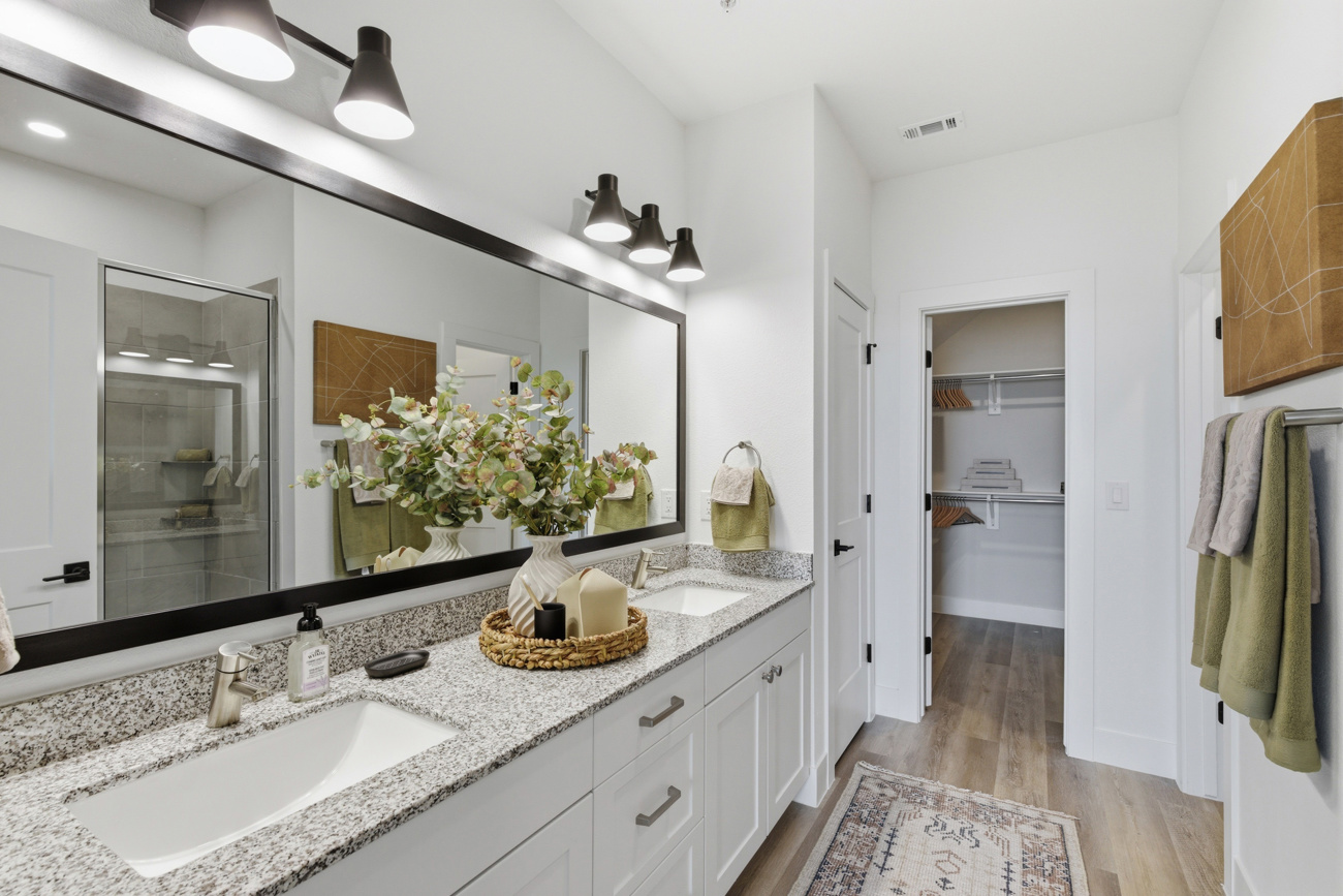 Are there homes with multiple bathrooms?