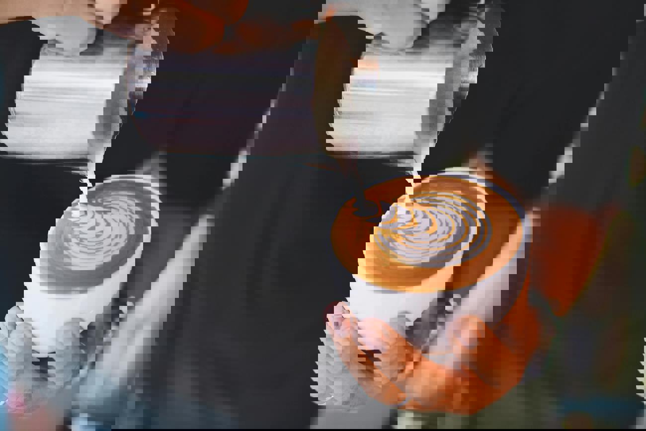 What nearby shopping and dining options are available?